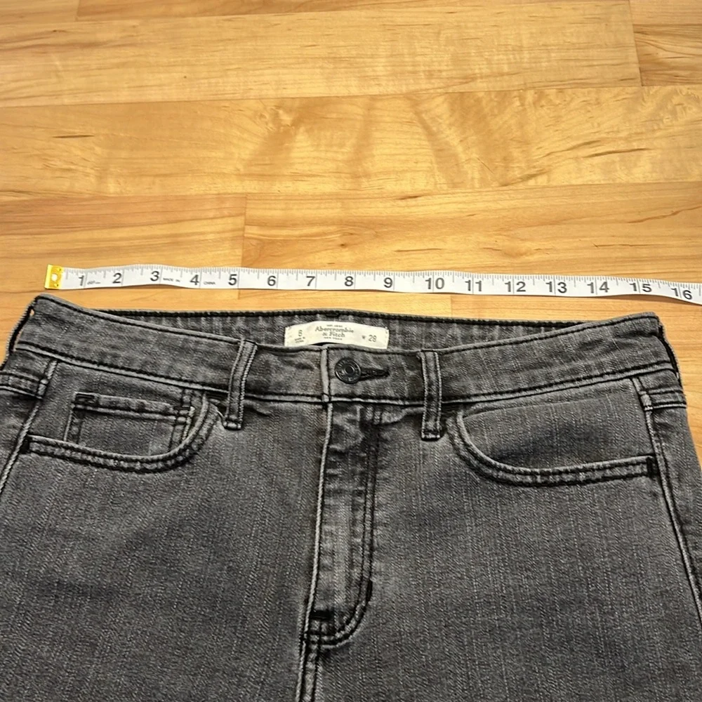 Abercrombie & Fitch Light Black Jean Shorts - Size 28